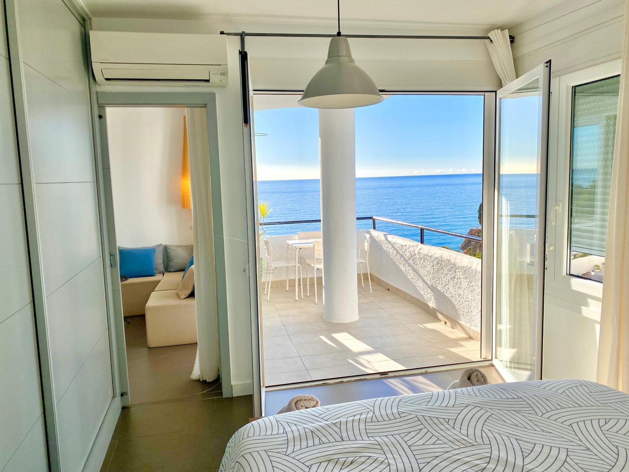 Modern Apartment Stunning Sea Views And Pool Nerja Kültér fotó